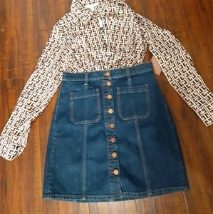 A line denim skirt